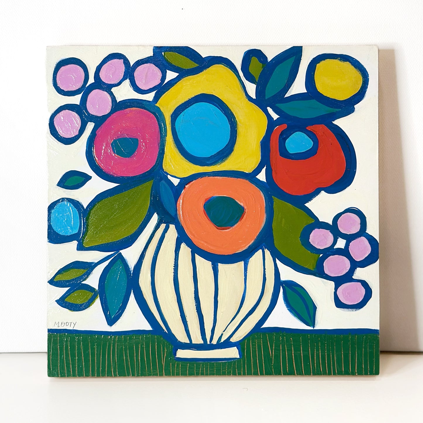 Abstract colorful paintings of flowers in vase